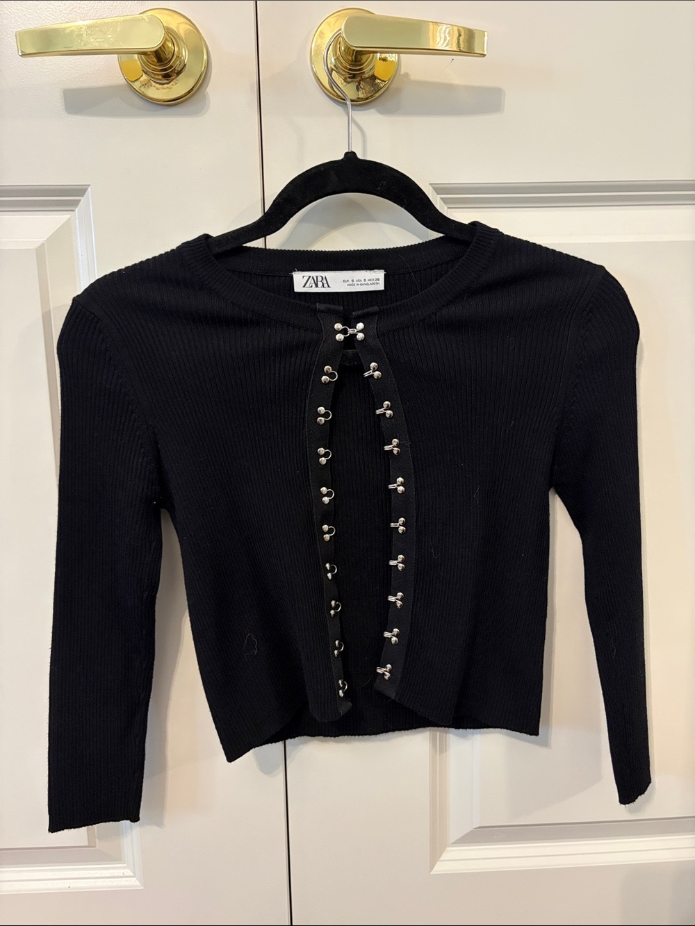 Zara Black Ribbed Hook-and-Eye Cropped Cardigan